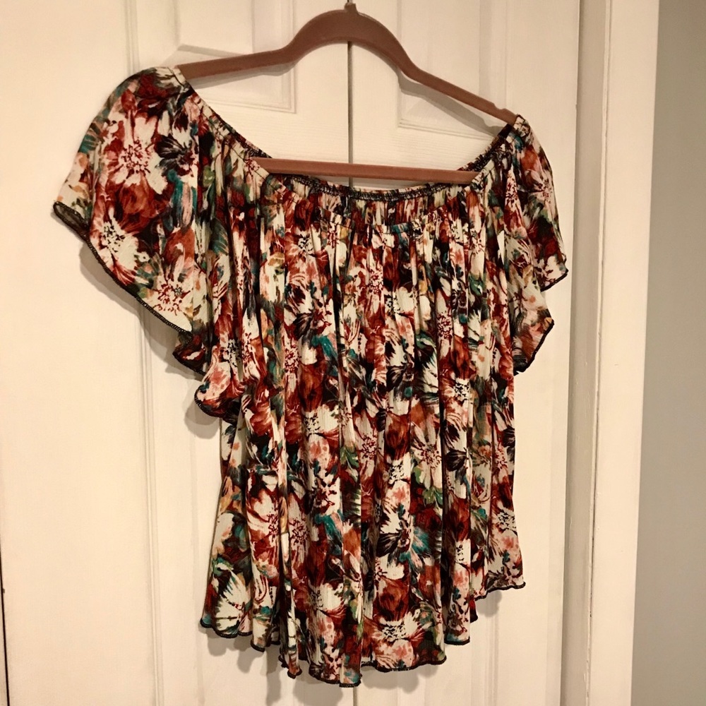 Never worn forever 21 off the shoulder top